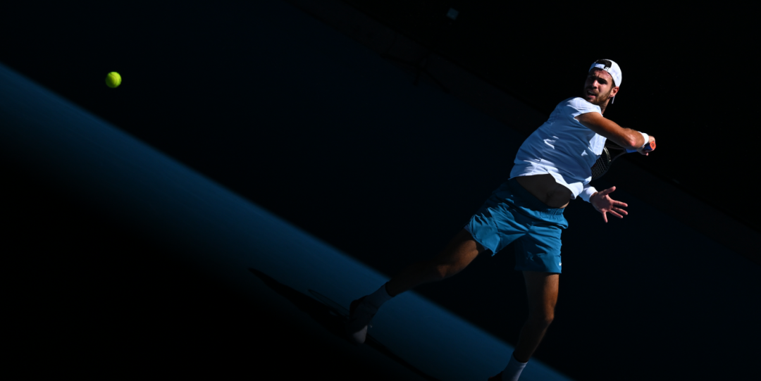 在狭小空间 在狭小空间